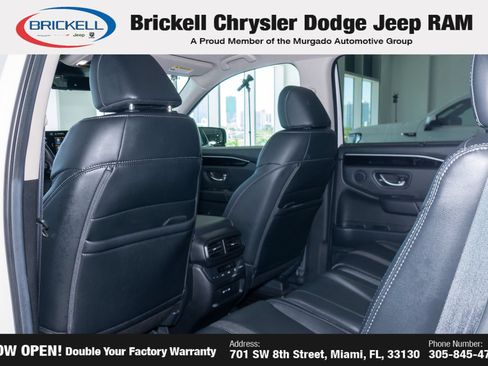 Used 2025 Honda Pilot EX-L image 16