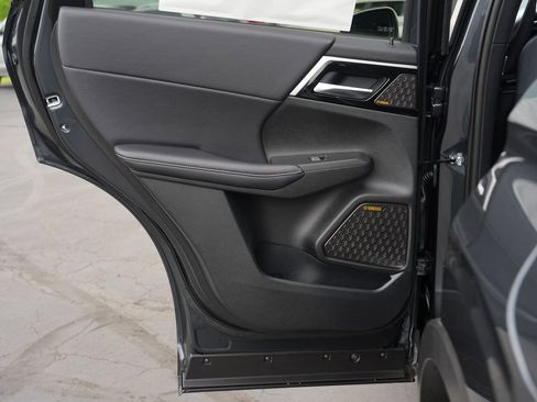 New 2026 Mitsubishi Outlander SE AWD/4WD image 19