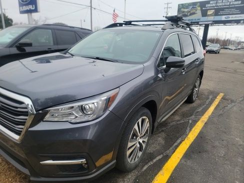 Used 2022 Subaru Ascent Limited w/ Technology Package image 4