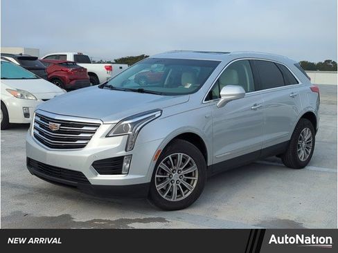 Used 2018 Cadillac XT5 Luxury image 1