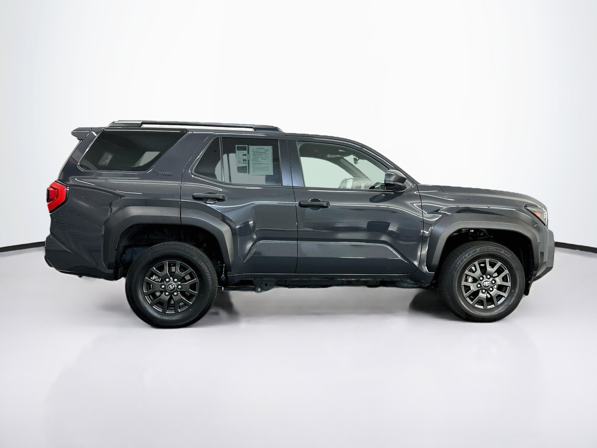 Used 2025 Toyota 4Runner SR5 AWD/4WD image 10