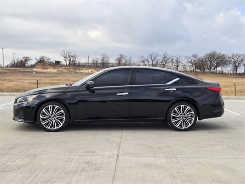 Used 2024 Nissan Altima 2.5 SL image 3