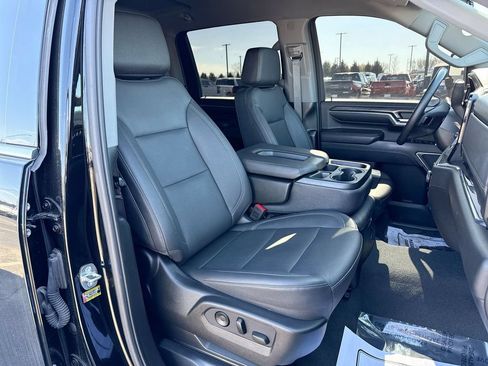 Used 2024 Chevrolet Silverado 2500 LTZ AWD/4WD image 25
