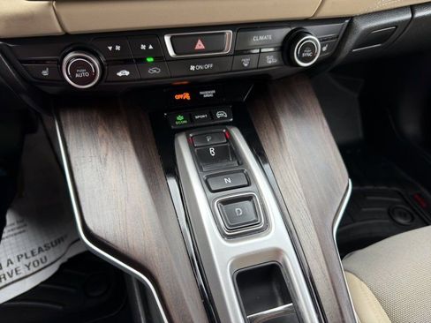 Used 2018 Honda Clarity Plug-In Hybrid image 17