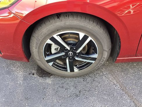 Used 2024 Nissan Sentra SV FWD image 27
