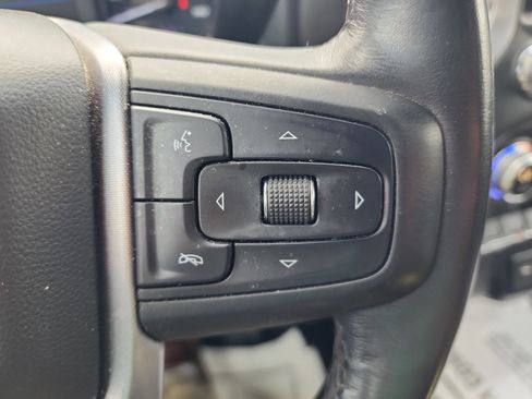 Used 2021 GMC Sierra 1500 SLE AWD/4WD image 18