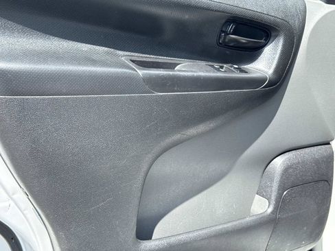 Used 2020 Nissan NV200 S FWD image 13