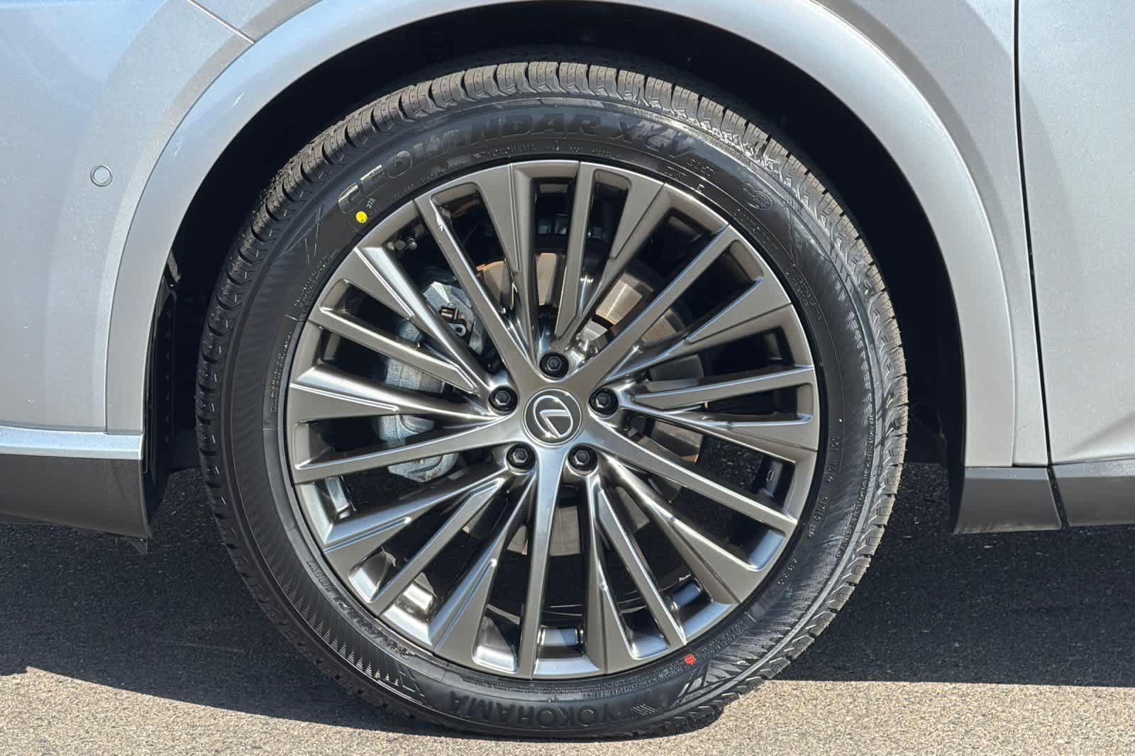 Certified 2024 Lexus RX 450h AWD w/ Convenience Package image 32