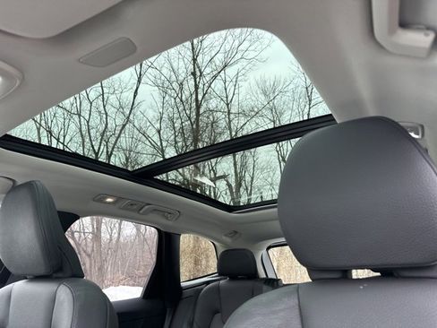 Certified 2025 Volvo XC60 B5 Plus image 19
