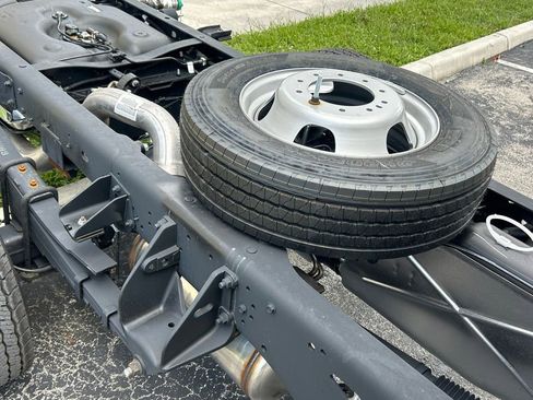 New 2025 RAM 5500 Tradesman w/ Max Tow Package image 33