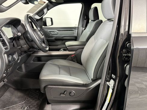 Used 2022 RAM 1500 Big Horn AWD/4WD image 5
