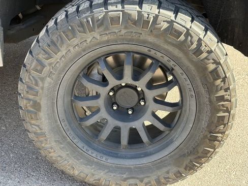 Used 2022 Chevrolet Silverado 1500 RST AWD/4WD image 6