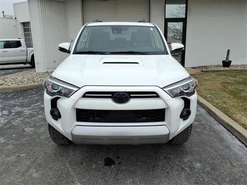 Certified 2023 Toyota 4Runner TRD Off-Road Premium image 27