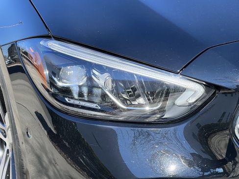 Certified 2025 Mercedes-Benz C 300 Sedan image 11