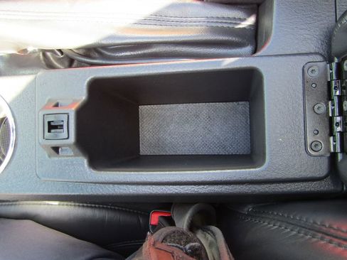 Used 2002 Ford Thunderbird image 38