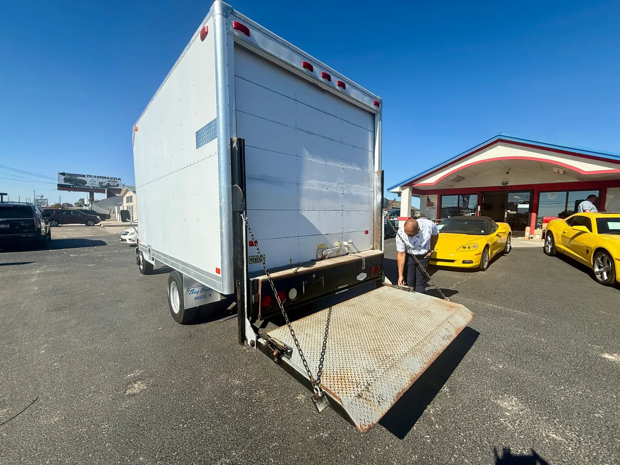 Used 2001 Chevrolet Express 3500 RWD image 12