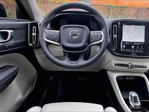 New 2026 Volvo XC40 B5 Plus w/ Protection Package Premier AWD/4WD image 23