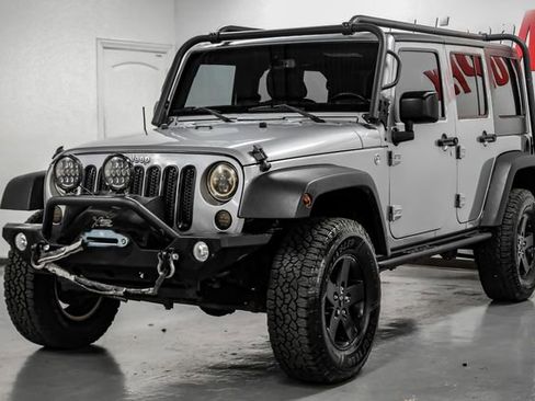 Used 2015 Jeep Wrangler Unlimited Sport w/ Quick Order Package 24S AWD/4WD image 8