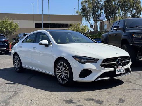 Used 2025 Mercedes-Benz CLA 250 4MATIC image 4