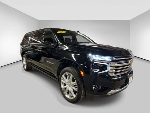 Used 2023 Chevrolet Suburban High Country AWD/4WD image 7