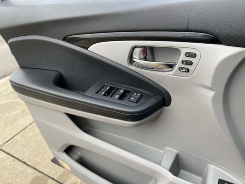 Used 2018 Honda Ridgeline RTL-E image 47