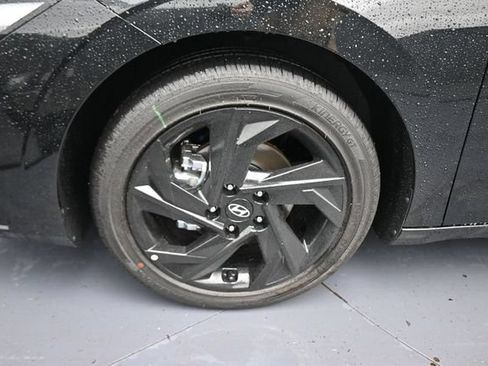 New 2026 Hyundai Elantra SEL Sport Premium FWD image 21