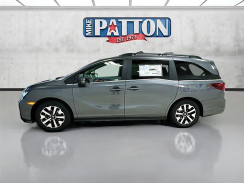 New 2026 Honda Odyssey EX-L image 4