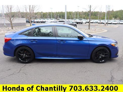 Used 2023 Honda Civic Sport image 8