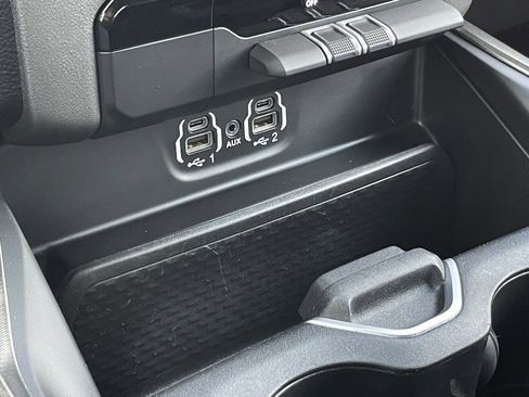 Used 2021 RAM 1500 Rebel image 20
