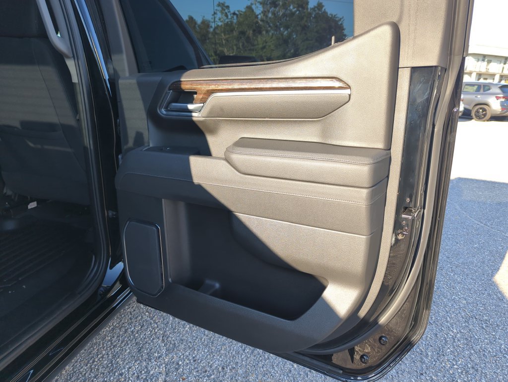 Used 2025 GMC Sierra 1500 Elevation RWD image 29