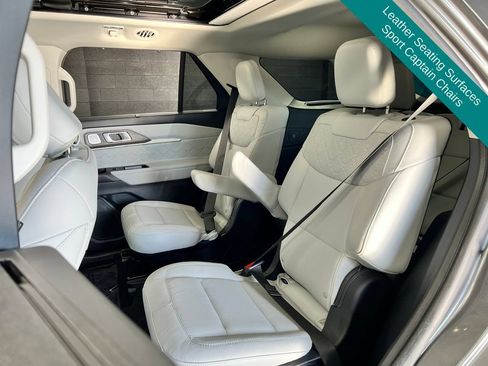 Used 2025 Ford Explorer Platinum w/ Ultimate Package AWD/4WD image 14