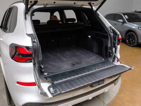 Used 2026 BMW X5 sDrive40i w/ M Sport Package RWD image 58