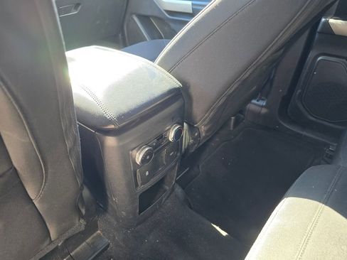 Used 2021 Ford Explorer XLT image 19