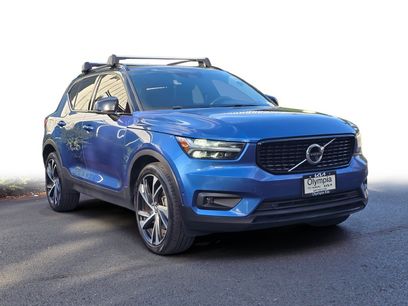 Used 2020 Volvo XC40 T5 R-Design