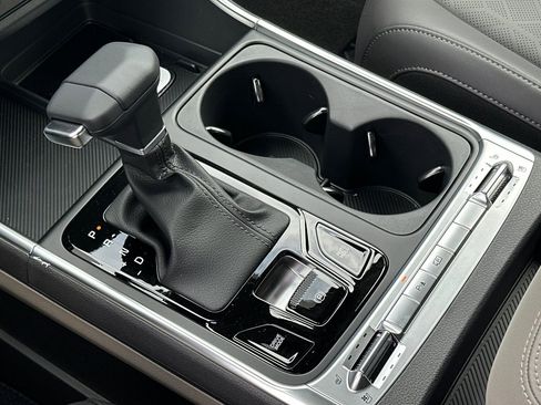 New 2026 Kia Carnival SX FWD image 18