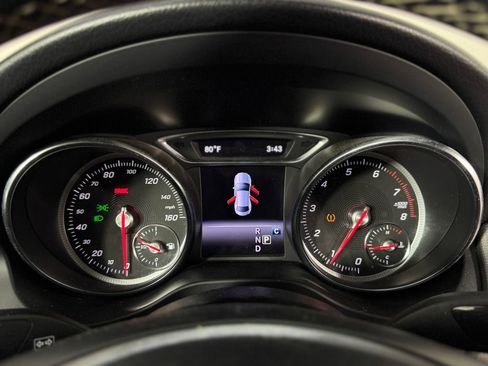 Used 2018 Mercedes-Benz CLA 250 4MATIC w/ Premium Package image 13