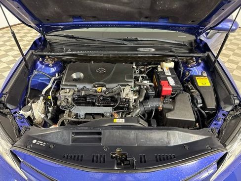 Used 2018 Toyota Camry LE FWD image 11