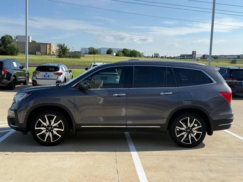 Used 2022 Honda Pilot Elite image 2