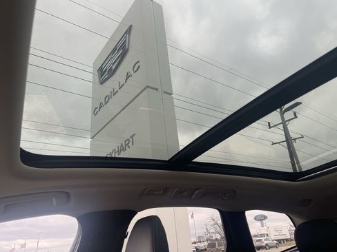 Used 2024 Volvo XC60 B5 Plus image 34