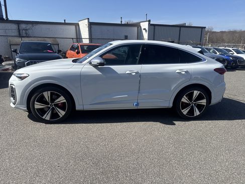 New 2025 Audi SQ5 Premium Plus image 3
