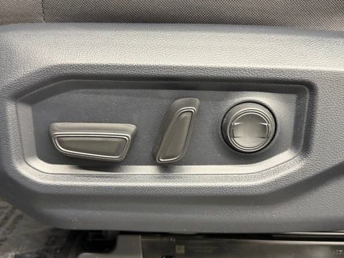 New 2026 Toyota Tundra SR5 AWD/4WD image 19