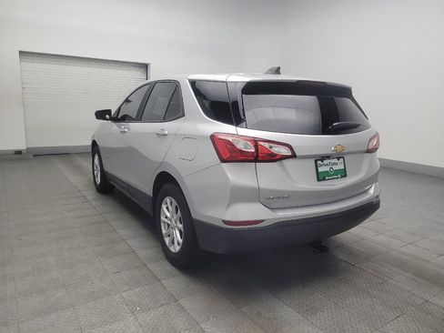 Used 2021 Chevrolet Equinox LS w/ LS Convenience Package FWD image 5