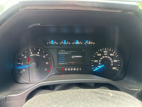 Used 2016 Ford F150 XL w/ Equipment Group 101A Mid AWD/4WD image 22
