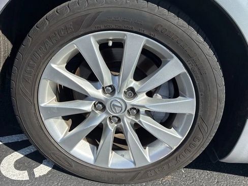 Used 2011 Lexus LS 460 AWD w/ Luxury Value Edition image 19