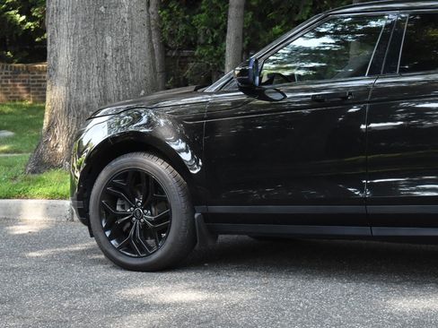 Used 2020 Land Rover Range Rover Evoque SE AWD/4WD image 32