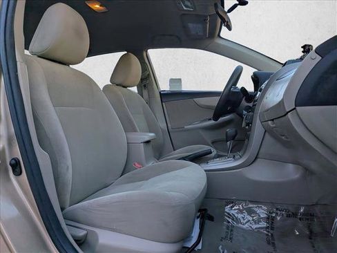 Used 2012 Toyota Corolla LE image 21