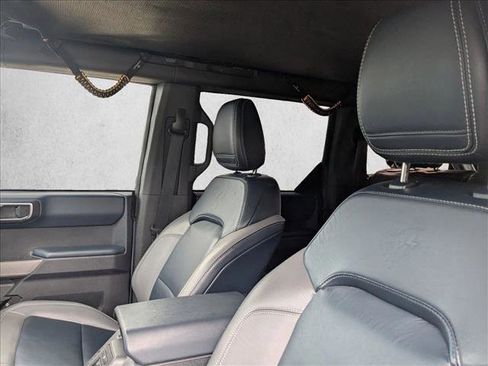 Used 2023 Ford Bronco Outer Banks w/ Sasquatch Package image 15