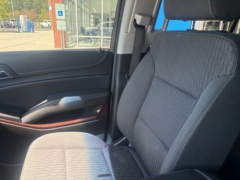 Used 2019 GMC Yukon SLE w/ SLE Value Package RWD image 11