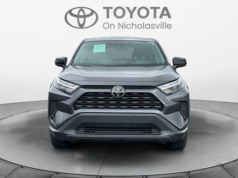 Used 2023 Toyota RAV4 LE AWD/4WD image 8