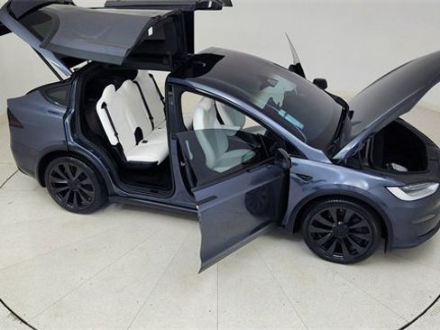 Used 2022 Tesla Model X Base image 80